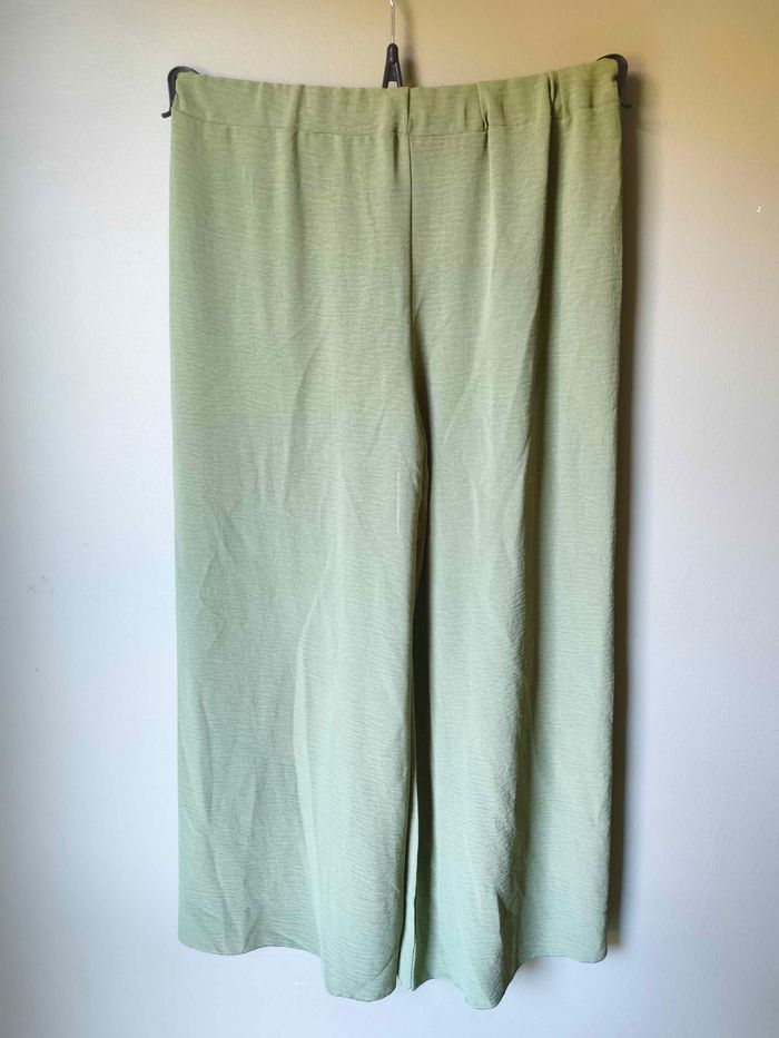 Pantalon élégant Vert Kaki coupe droite fluide Taille 36 au 44 - photo numéro 3