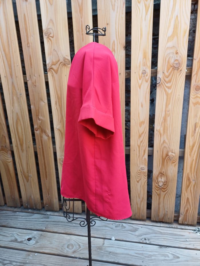 Jolie blouse à manches courtes rouge élégant Stradivarius taille L - photo numéro 5