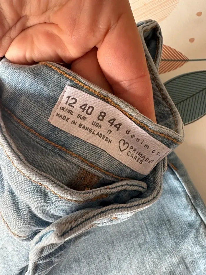 Lot de trois, jeans neuf, juste lavé jamais porté, taille 40 - photo numéro 2