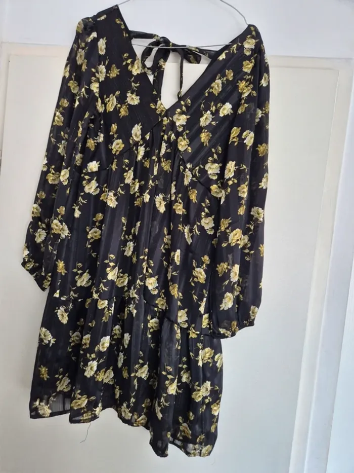 Robe fluide fleurie noire et or Senes M / L - photo numéro 2