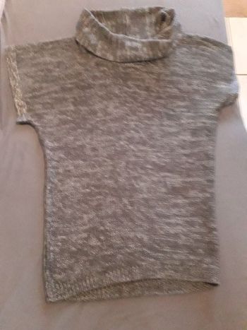 Pull Cache-Cache manches courtes