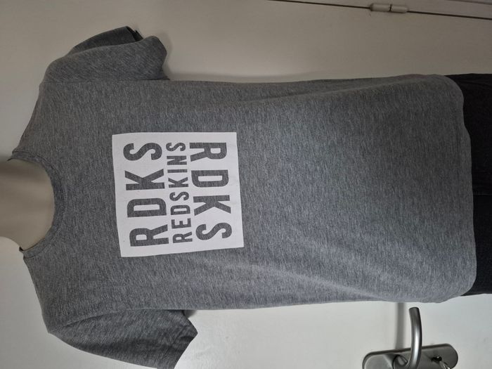 Tee Shirt Redskins gris - Taille S - Très bon état - photo numéro 2