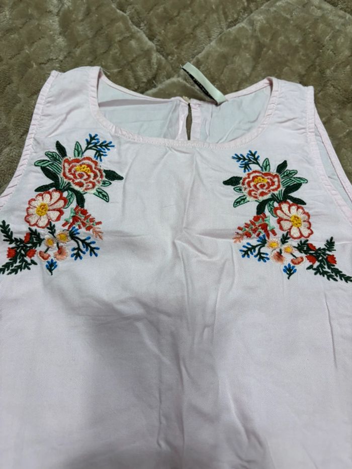 Robe courte brodée - photo numéro 2