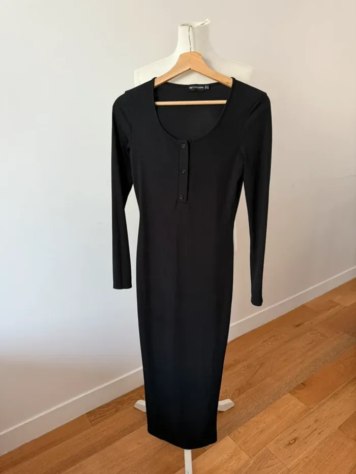 Jolie robe 38/M tendance négociable