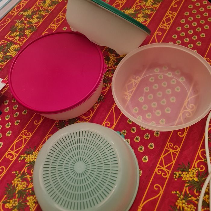 Lot  boîte conservation et Passoire à fruits et légumes Tupperware Neuf. - photo numéro 6