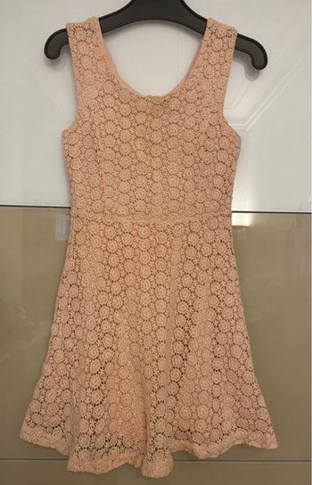 Robe rose poudrée brodée T.M