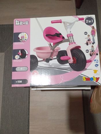 Tri-cycle petite fille