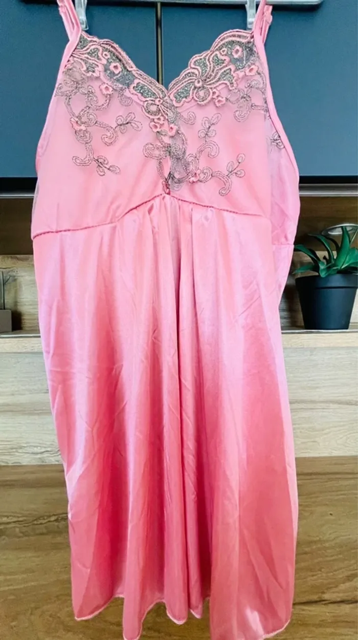 Pyjama déshabillé 3 pièces satiné rose - photo numéro 2