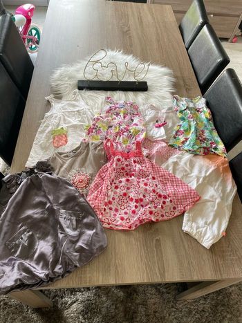 Lot de 8 vêtements été fille taille 12 mois