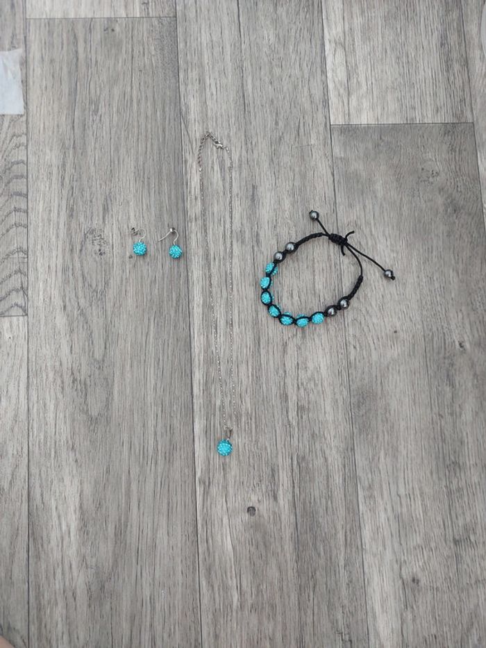 Parure de bijoux