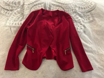 Jolie Veste rouge