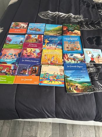 Lot de 17 livres enfant neuf
