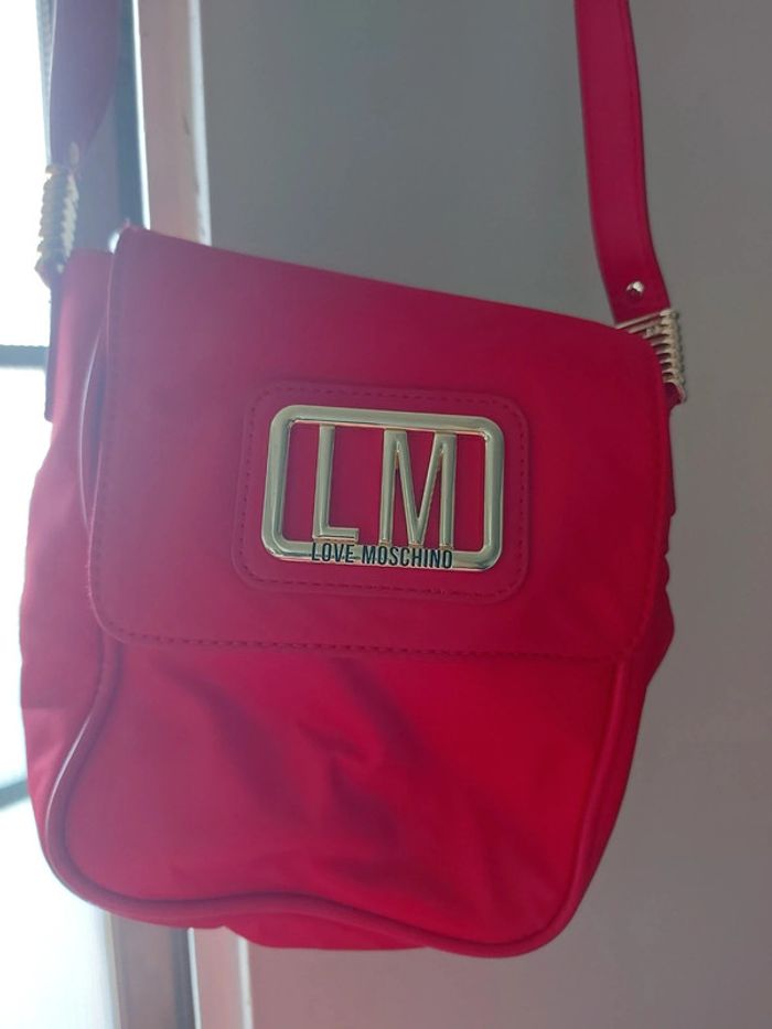Sacoche rouge love moschino - photo numéro 2