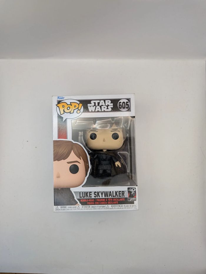 Funko Pop : Star Wars 605 - Luke Skywalker