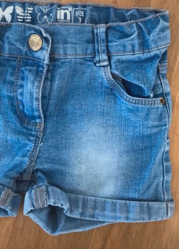 Short en jean bleu clair - photo numéro 3