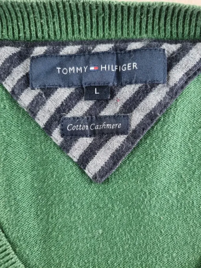 Pull a col V vert/gris Cachemire Tommy Hilfiger Homme Taille XL - photo numéro 2