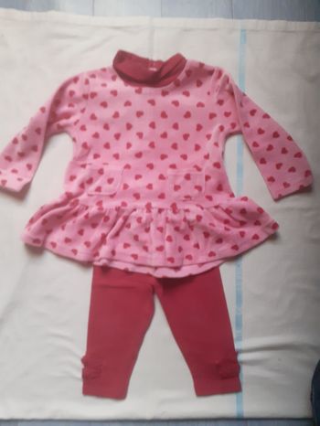 Ensemble tunique rose à pois framboise et legging framboise