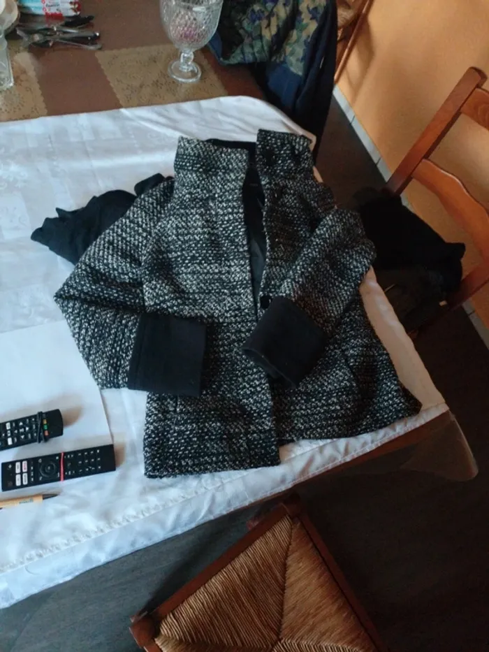 Veste Zara épaisse t38 noir et blanche - photo numéro 11