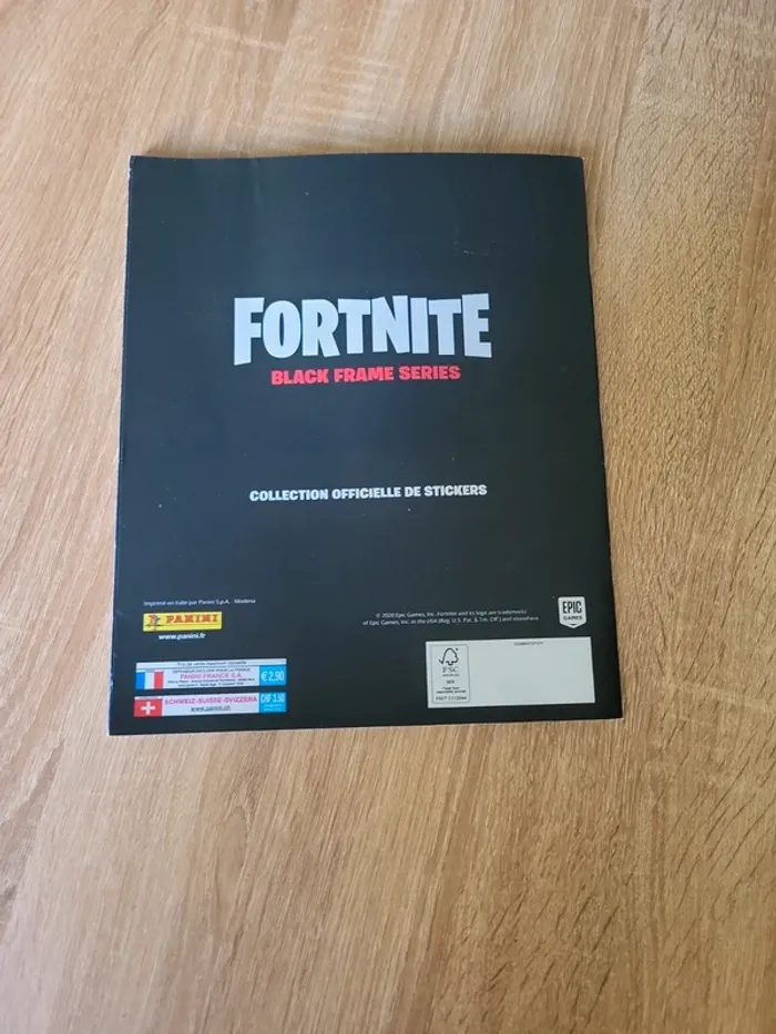 Album Panini Fortnite - photo numéro 2