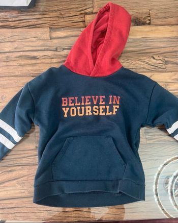 Pull à capuche