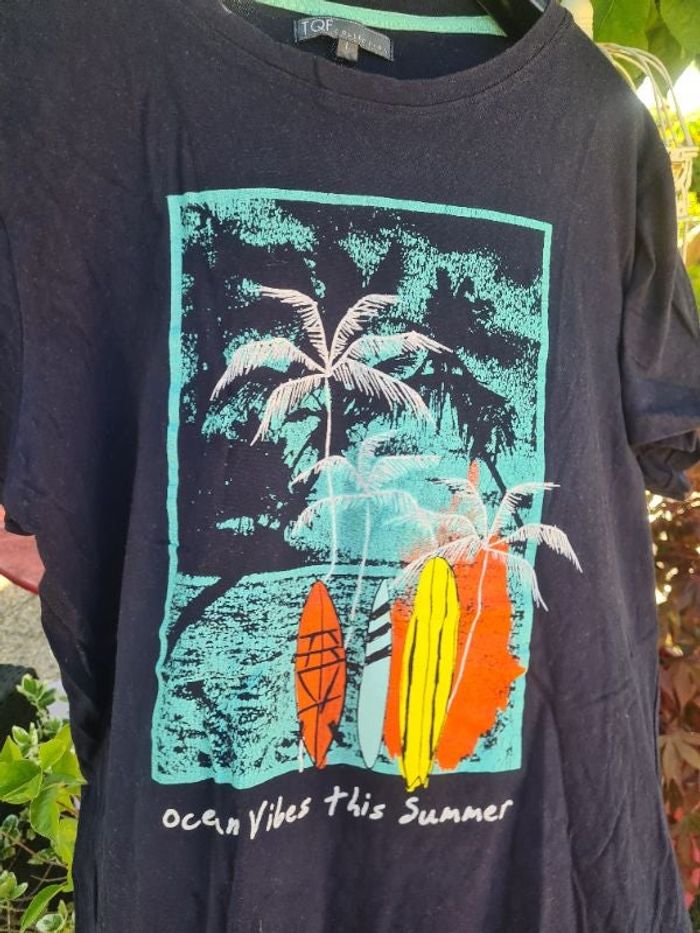 Tee-shirt homme. TQF collection. L .Marine