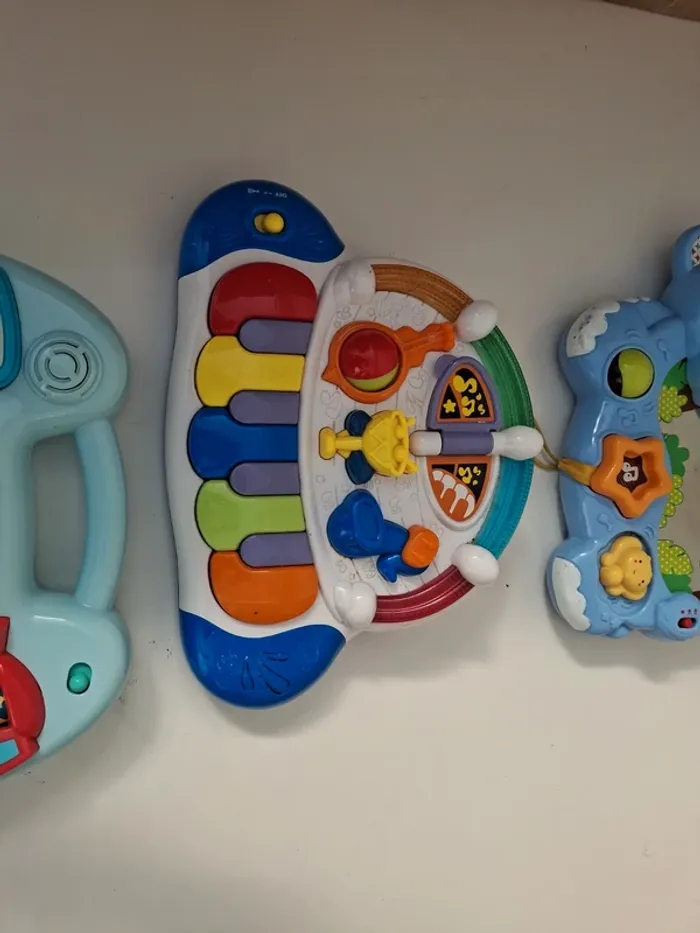 Lot jouets bébé 1er âge - photo numéro 3
