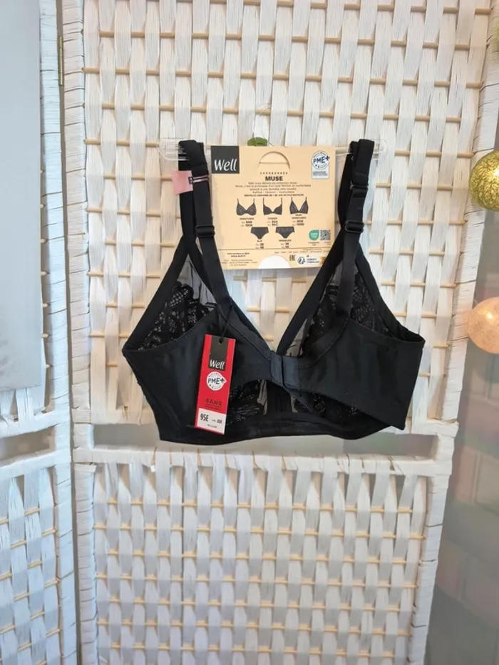 💕joli Soutien-gorge sans armatures femme 95E Well Allure - Noir - Neuf💕 - photo numéro 2