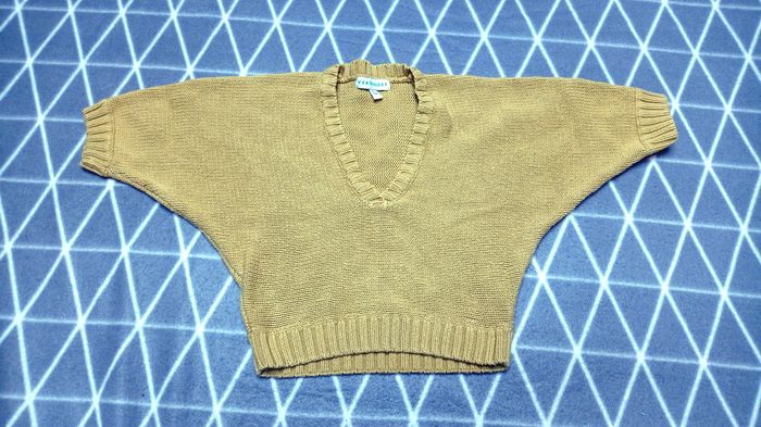 🦄Lot 4 pulls, 5 ans - photo numéro 3