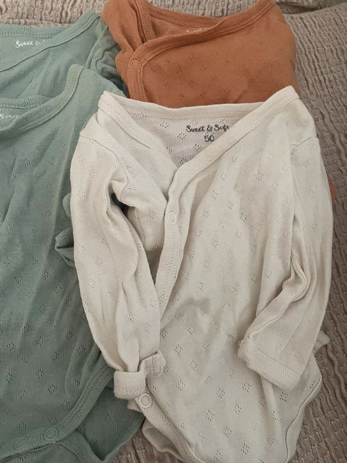 Lot bodies mixte Zeeman 1 mois - photo numéro 3