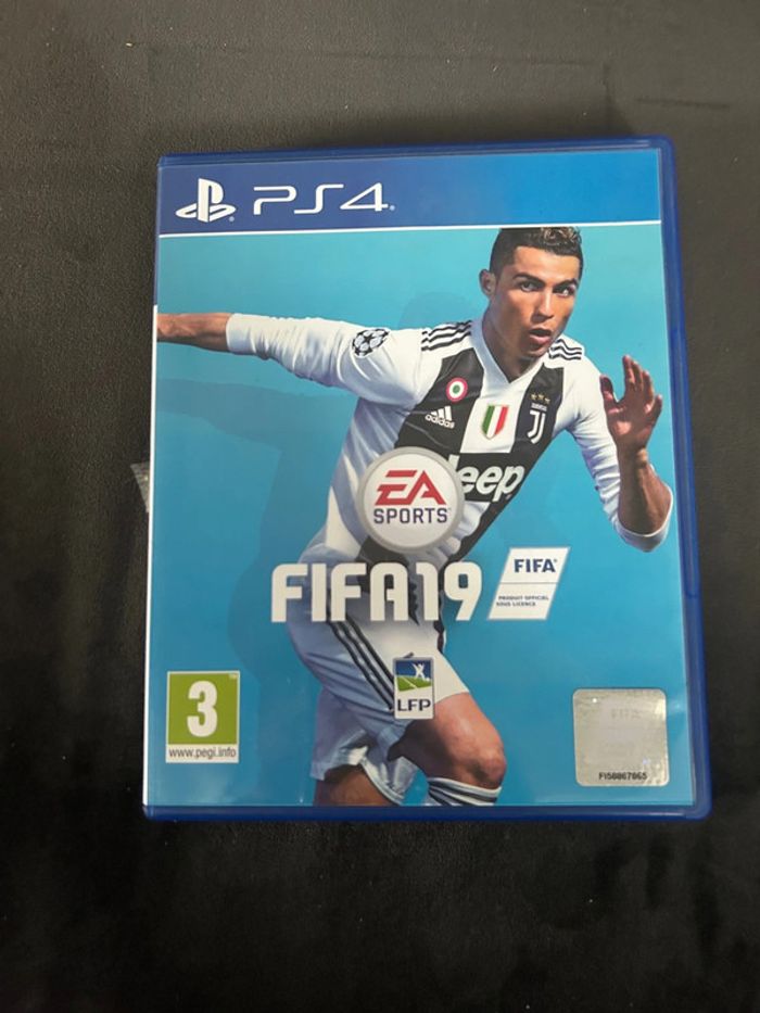 FIFA 19 PS4