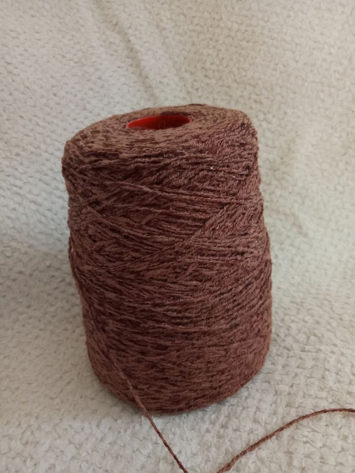 1 Bobine de Fil à Tricoter Fantaisie Marron (600g)