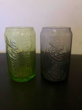 Verres »Coca-Cola »vert et violet