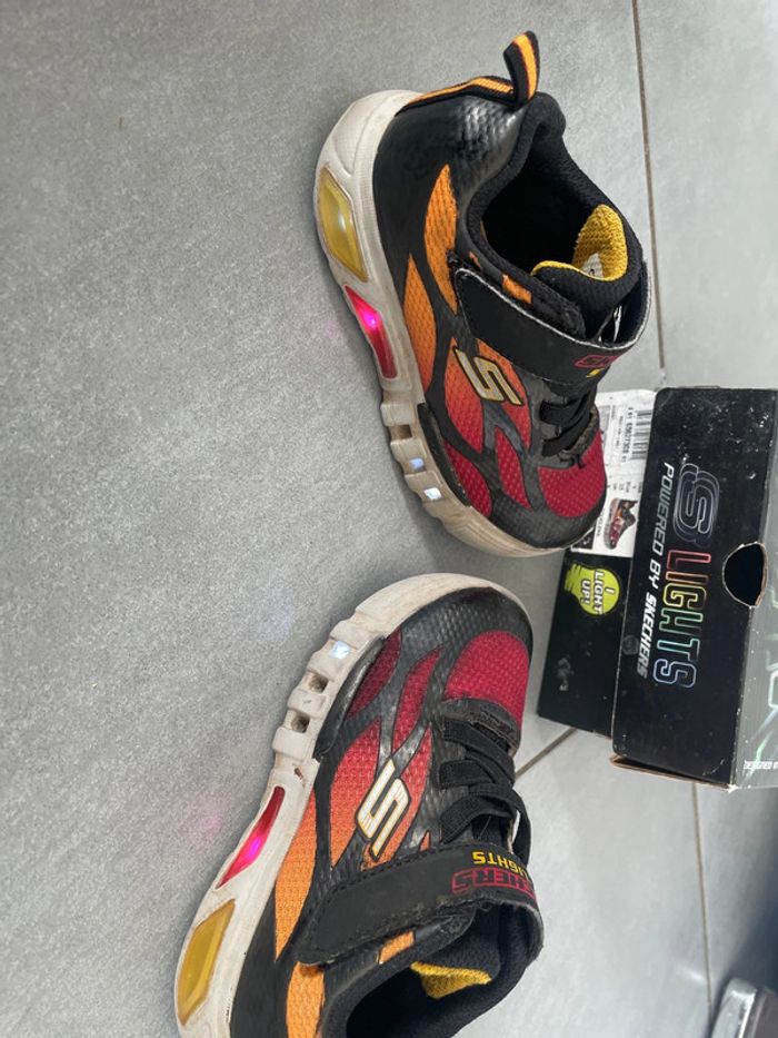 Basket lumineuse s lights skechers - photo numéro 2