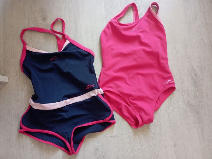 Lot de maillot de bain fille 8-9 ans