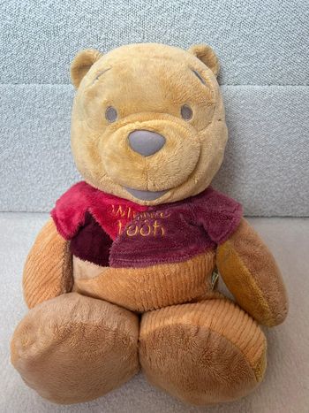 Grosse peluche Winnie l’Ourson