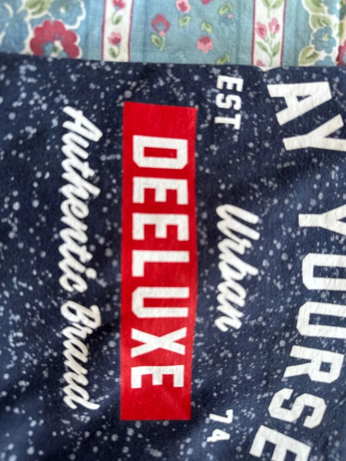 Magnifique TEE Shirt Deeluxe 14 ans - photo numéro 4