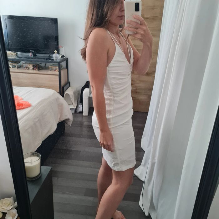 Robe ecru dos nu 🤍 - photo numéro 2