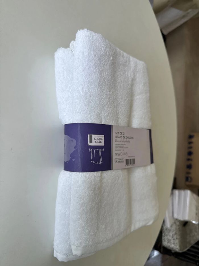 Set de 2 draps de douche blancs – Neufs – 65x135 cm & 70x140 cm - photo numéro 7