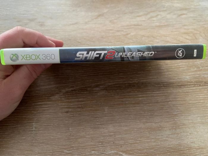 Need for speed shift 2 xbox 360 - photo numéro 4