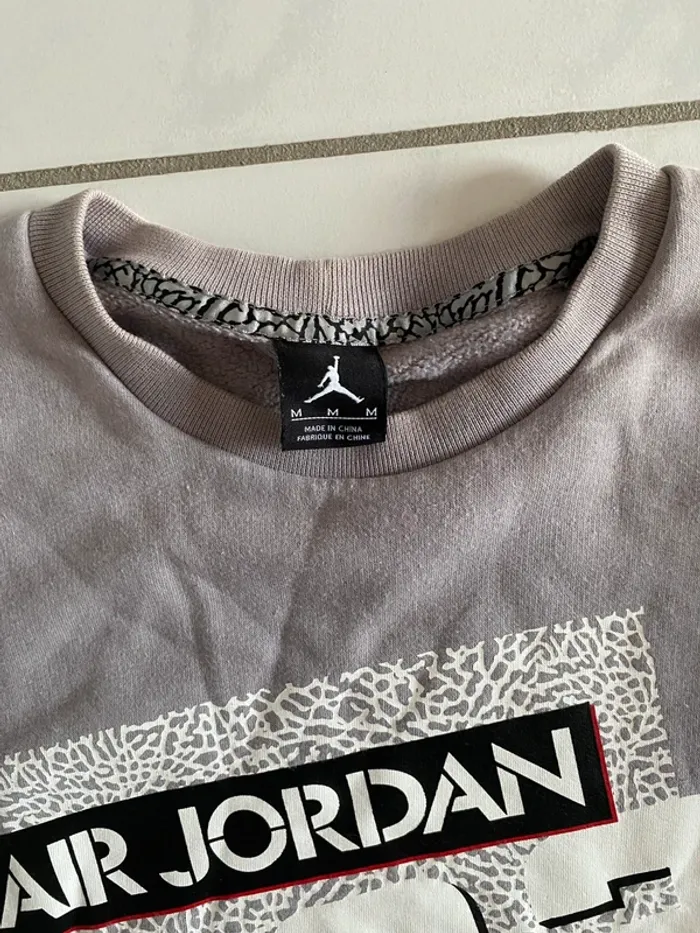 Sweatshirt Air Jordan 23 Nike gris (taille M) - Rare & stylé ! - photo numéro 3