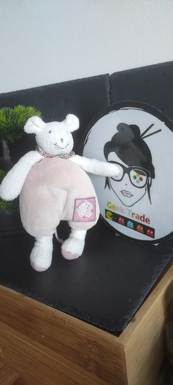 Peluche souris rose blanc Myrtille et Capucine doudou grelot Mouli Roty Fleur