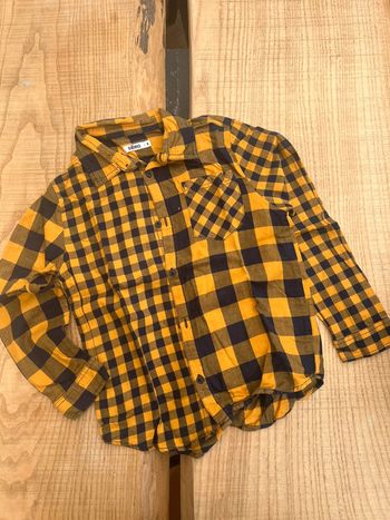 Chemise gemo taille 8 ans jaune moutarde et bleu marine à carreaux