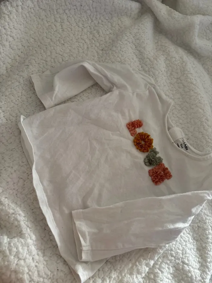 Tshirt manches longues love Kiabi 9 mois
