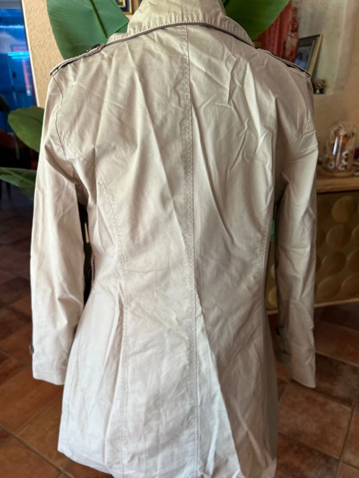 Trench beige printemps - photo numéro 3