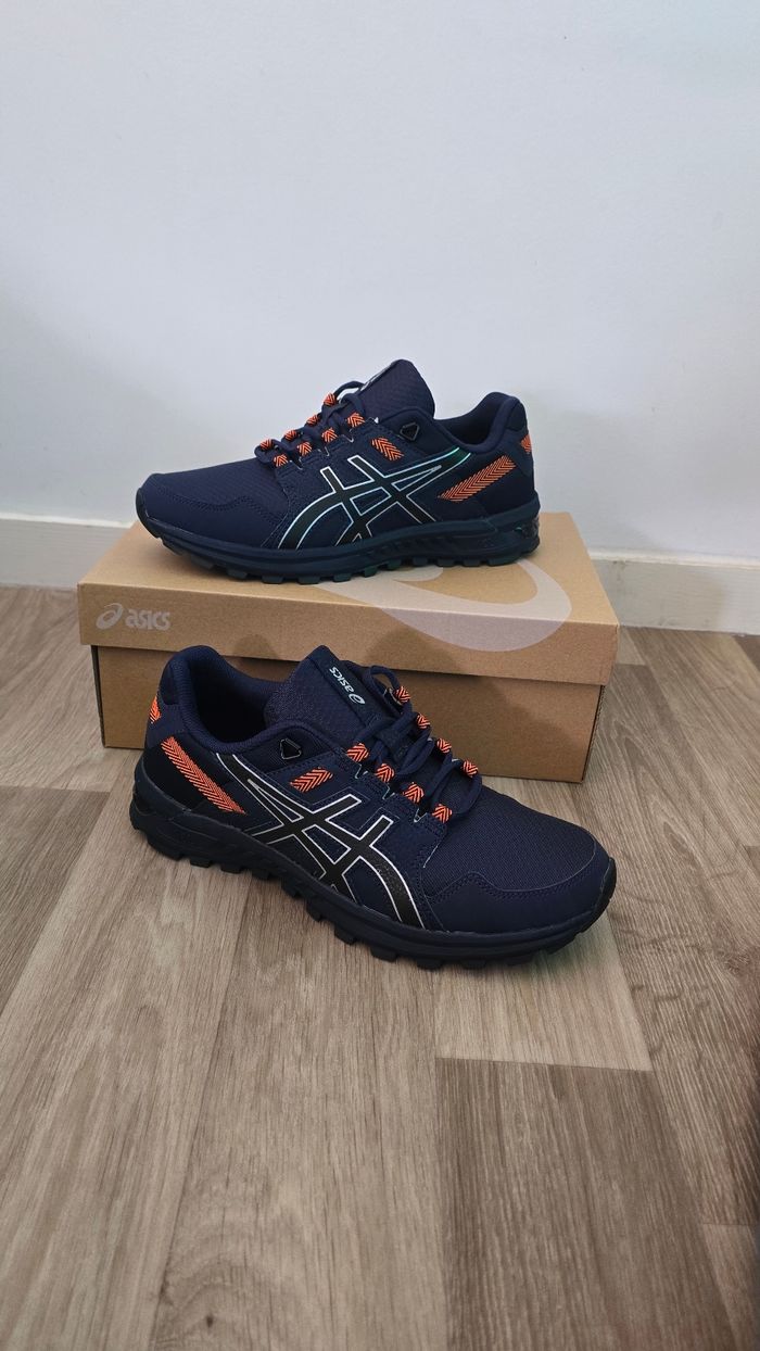 Baskets Asics – pointure 41.5 – neuves avec étiquette - photo numéro 6