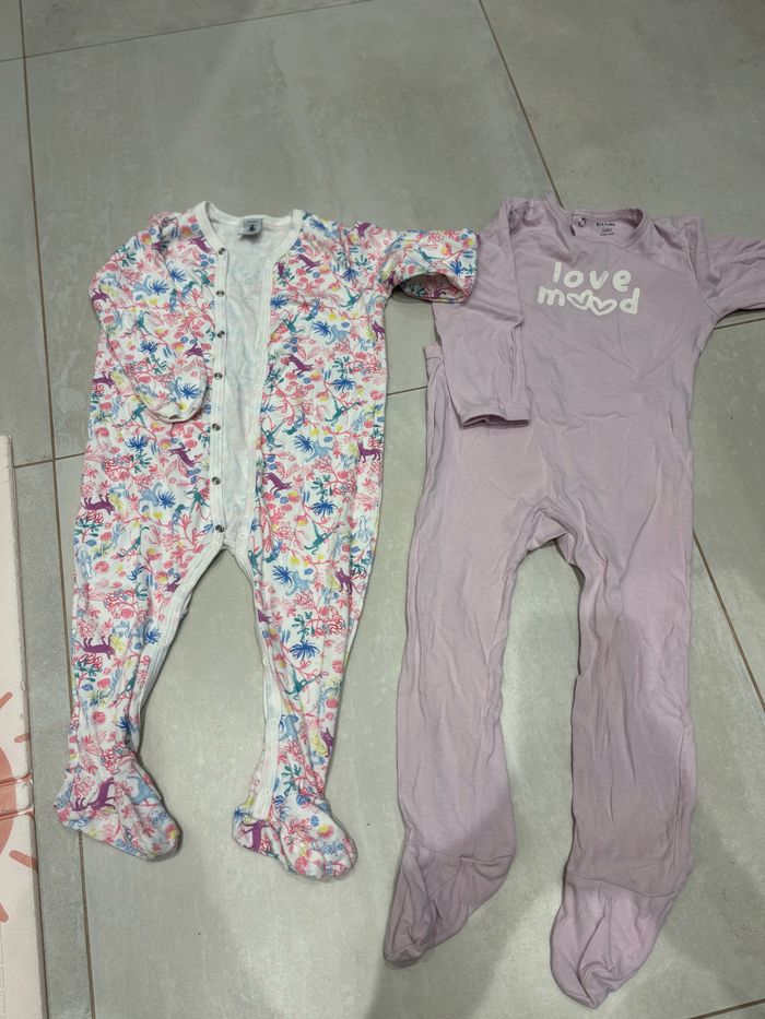 Lot de 2 pyjamas 24M