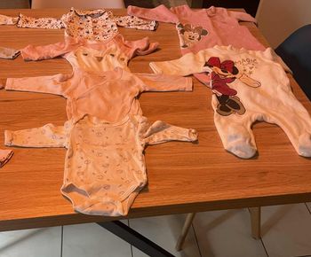 Lot de vêtements bébé fille