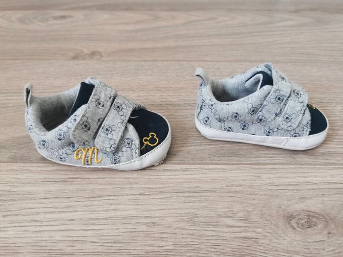Baskets mickey 3/6 mois - photo numéro 4