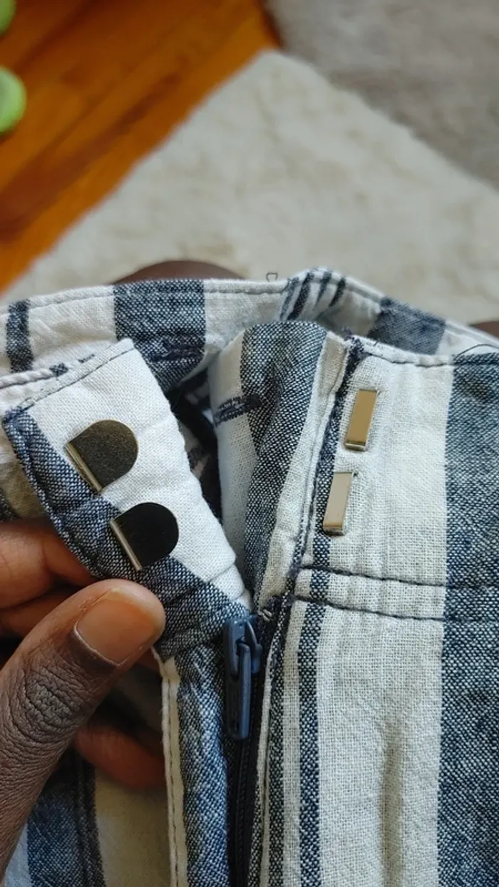 Mini Short rayé blanc bleu gris taille haute en lin et viscose - photo numéro 9