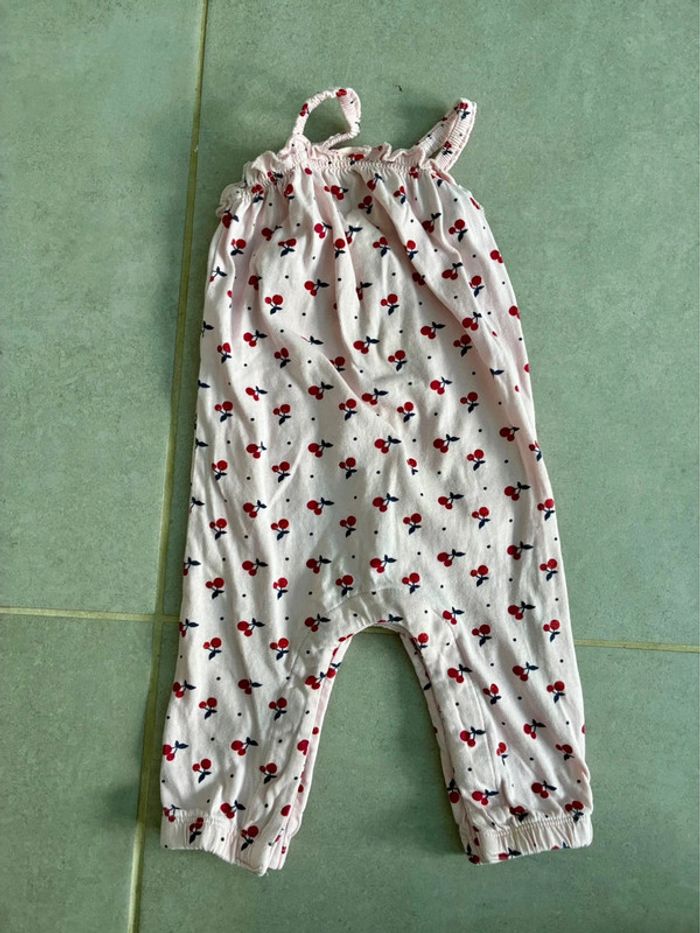 Combinaison cerise 🍒 6 mois